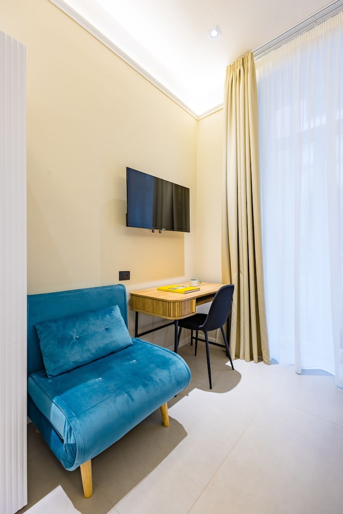 Modern Family Spacious Apartment Near Toledo