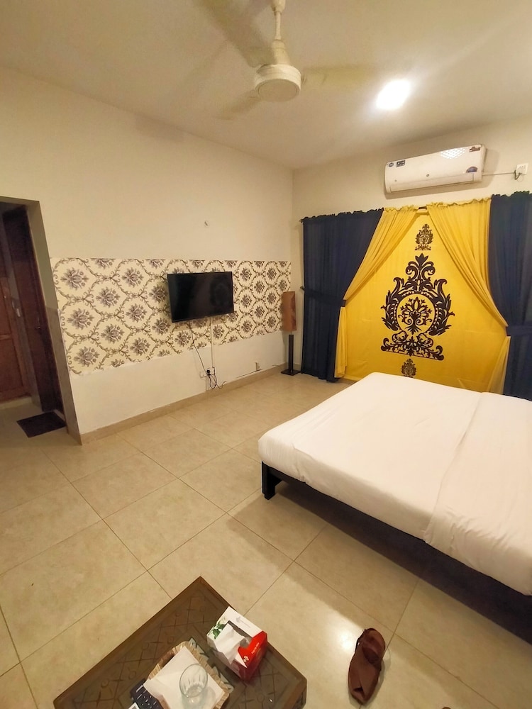 Livin Hub Guest House view 3