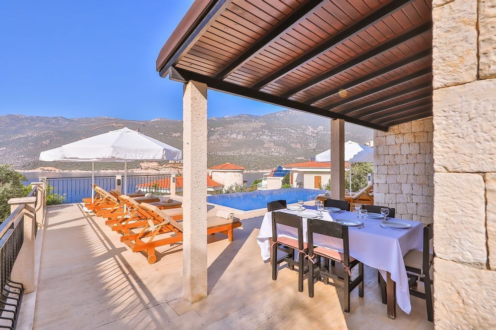 Villa Basil