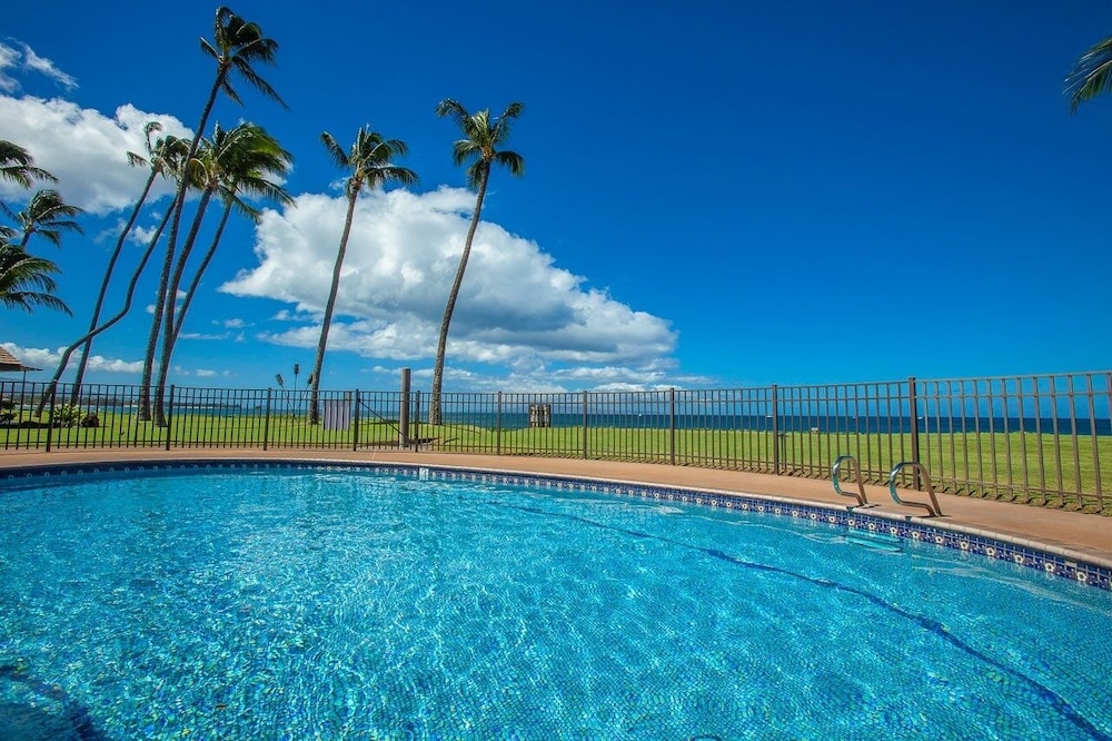 Maalaea Surf C10 2 Bedroom Condo