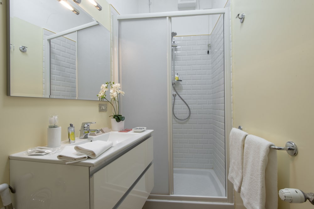 Milan Royal Suites & Luxury Apartments