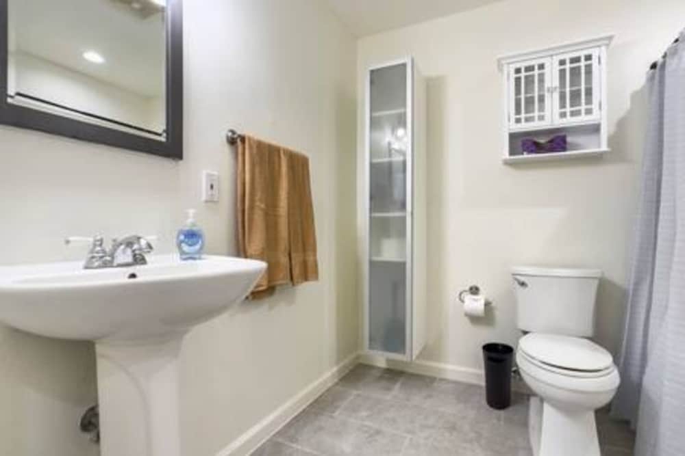 1710 N Sunset Pool 5 Beds Parking Wifi Full Patio Foosball