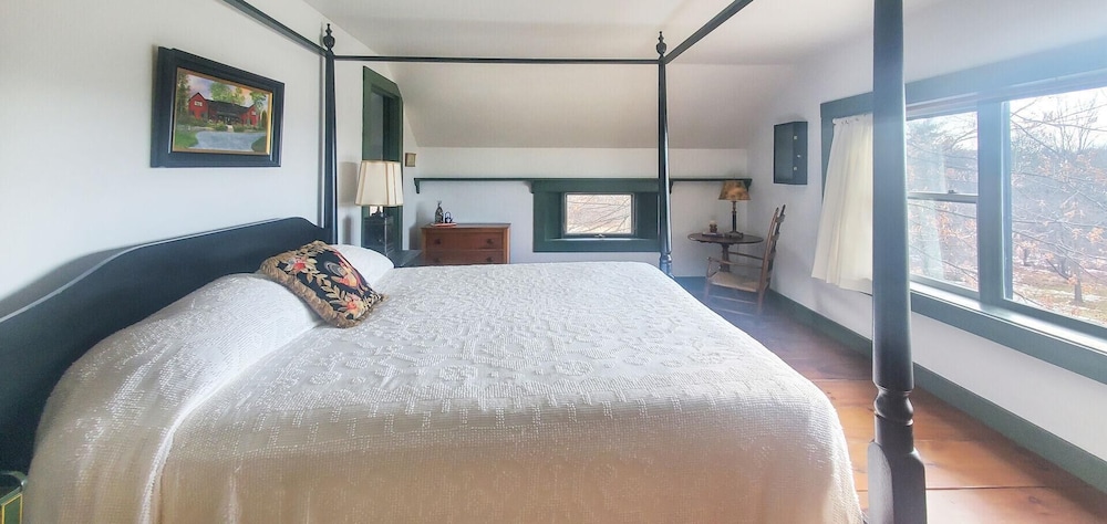 Old Orchard House