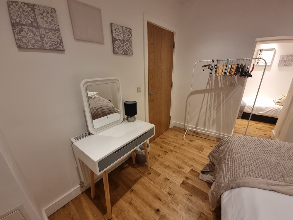 Large Duplex 7 Adults at London Bridge