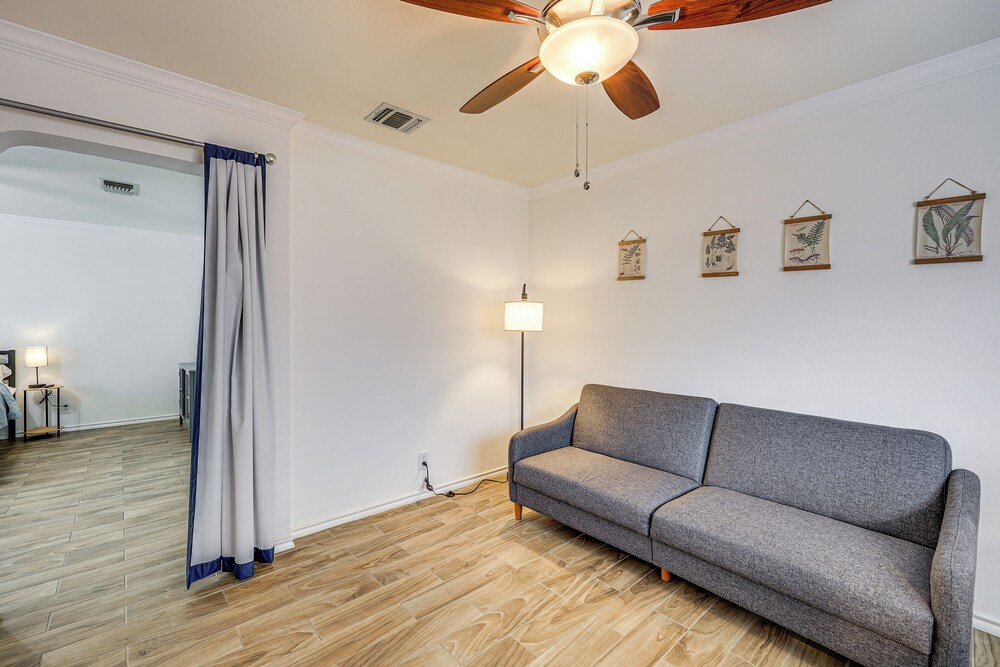 14 Mi to Dtwn San Antonio: Home w/ Pool & Yard