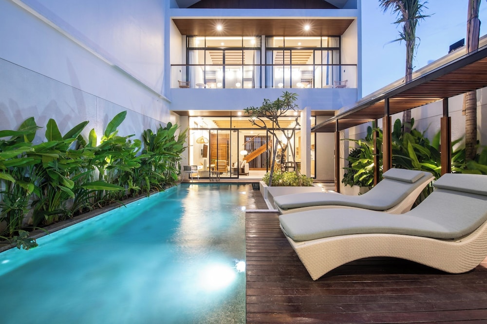 Elegant 3BR Escape Canggu AC 5min Shore