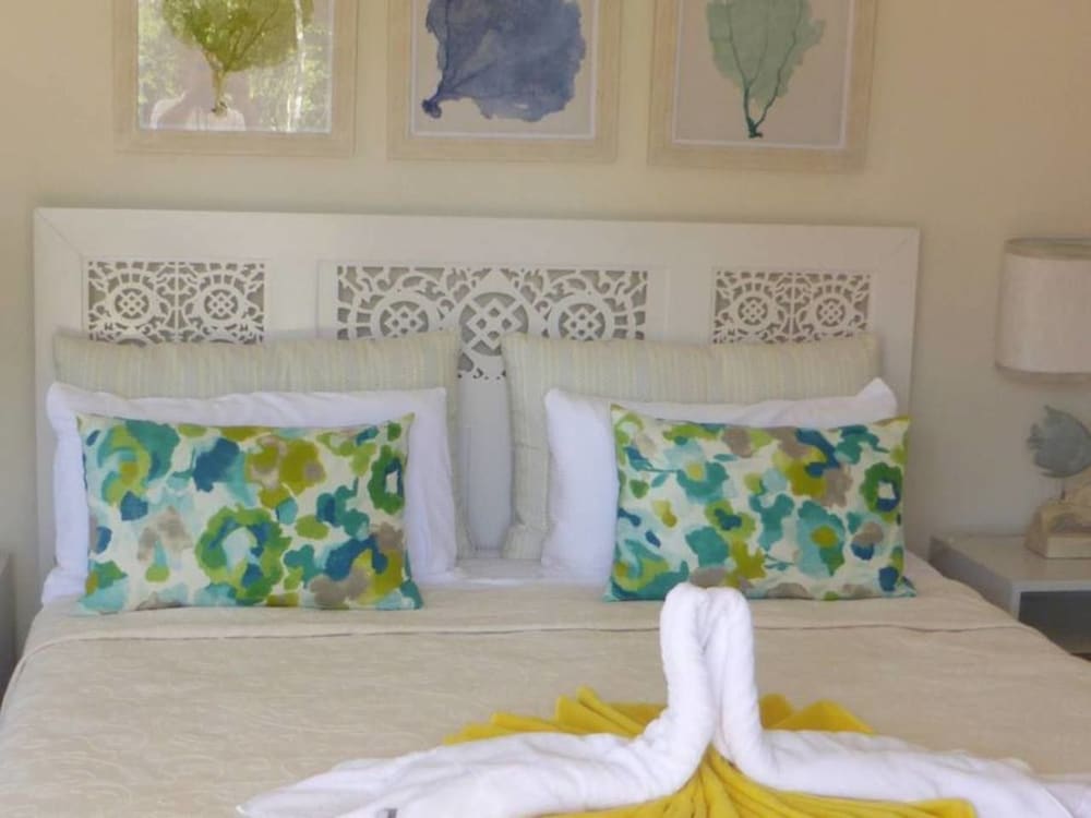 Private two Story Villa With Guest House view 4