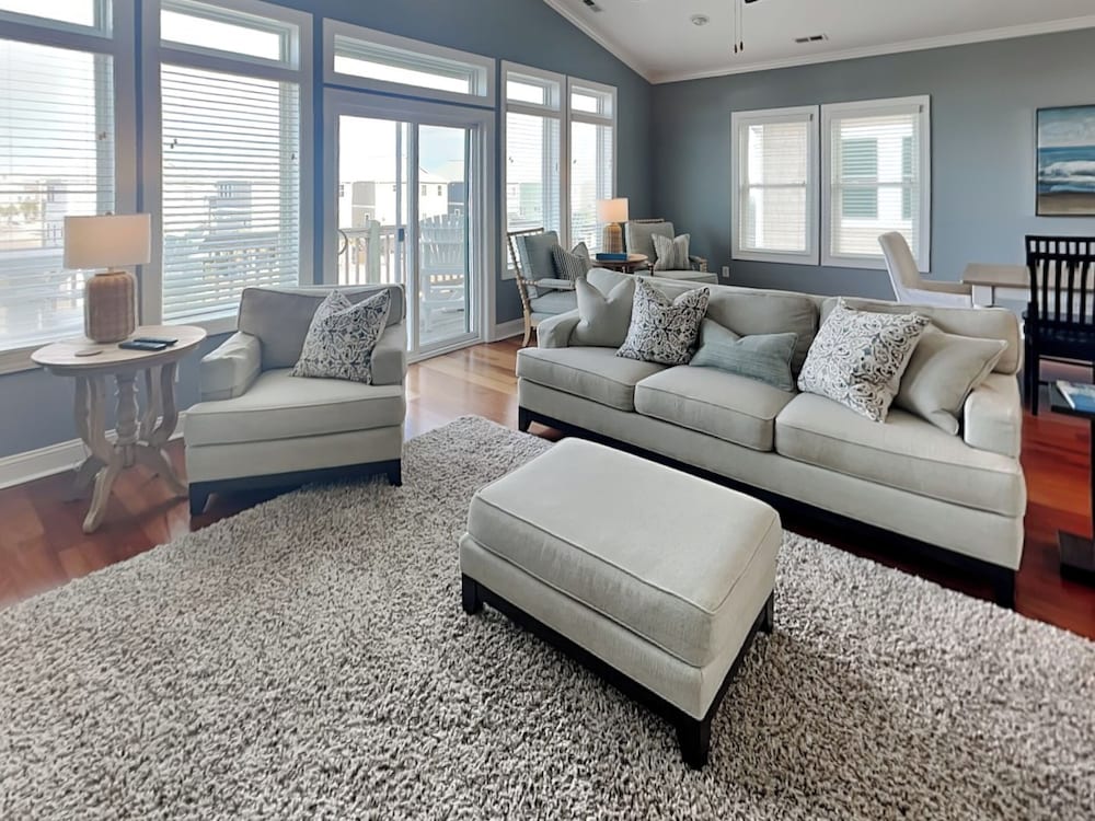 Queens Grant by Topsail Realty