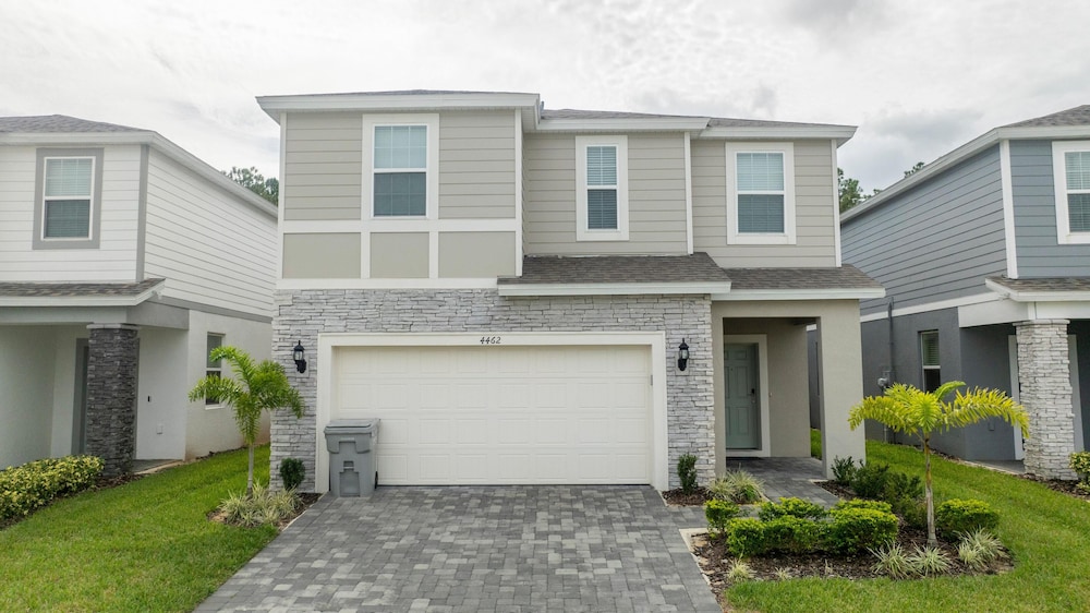 4462 KR - Spacious Resort Getaway