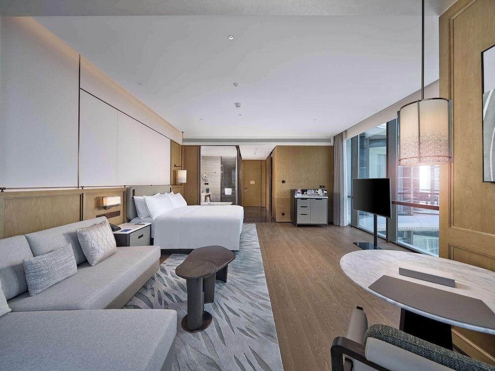 Hilton Jiashan