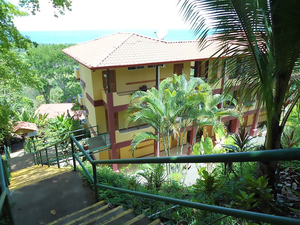 Hotel Vista Ballena - Image 1