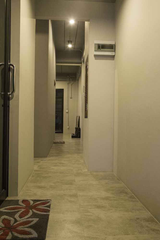 2 Rocks Boutique Hostel