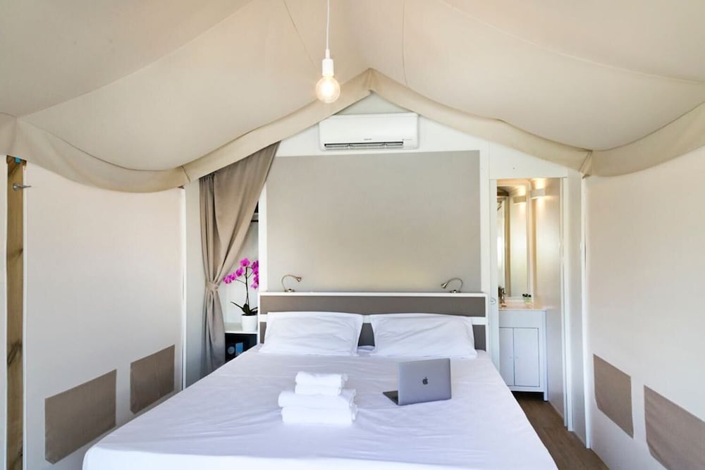 hu Firenze Certosa camping in town