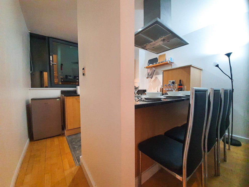 Livestay 3 Bed Apt on 8th Floor With Amazing Views