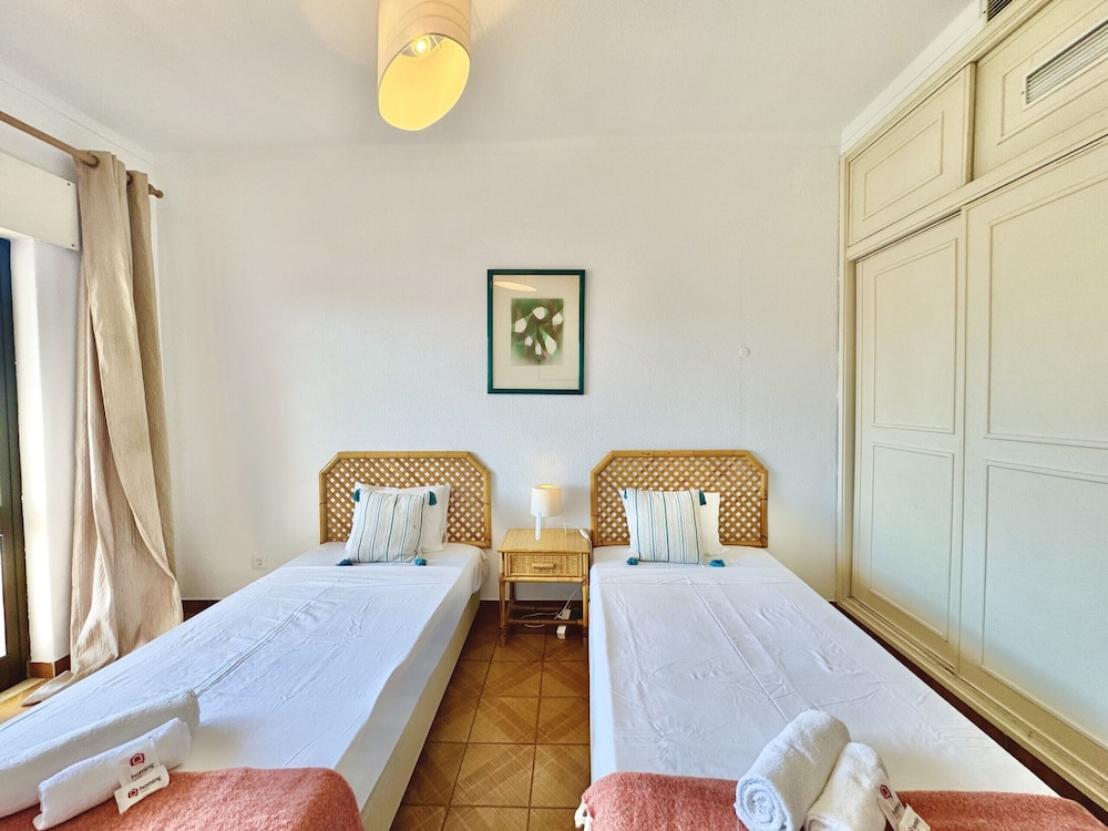 Vilamoura Palm Tree 2 With Poolby Homing