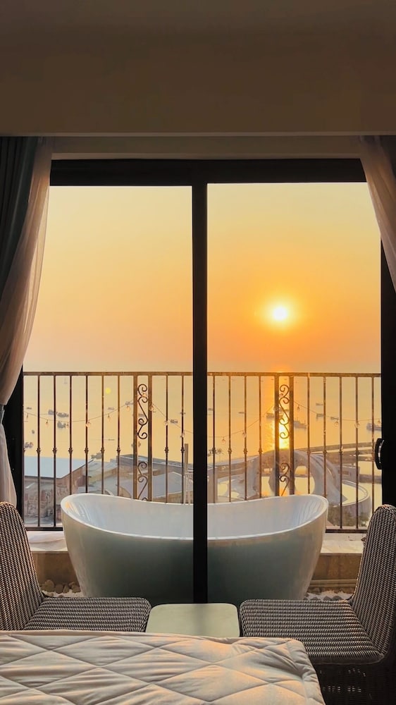 Melina Hillside Condotel Phu Quoc