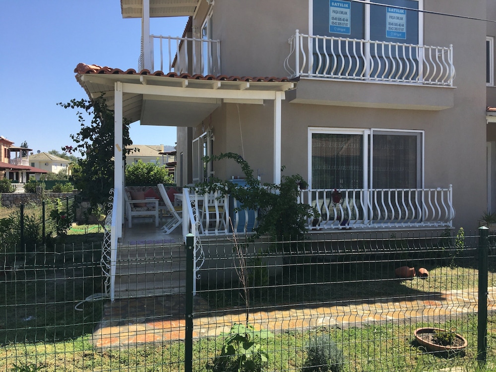 Welcome to Villa Oliva view 2