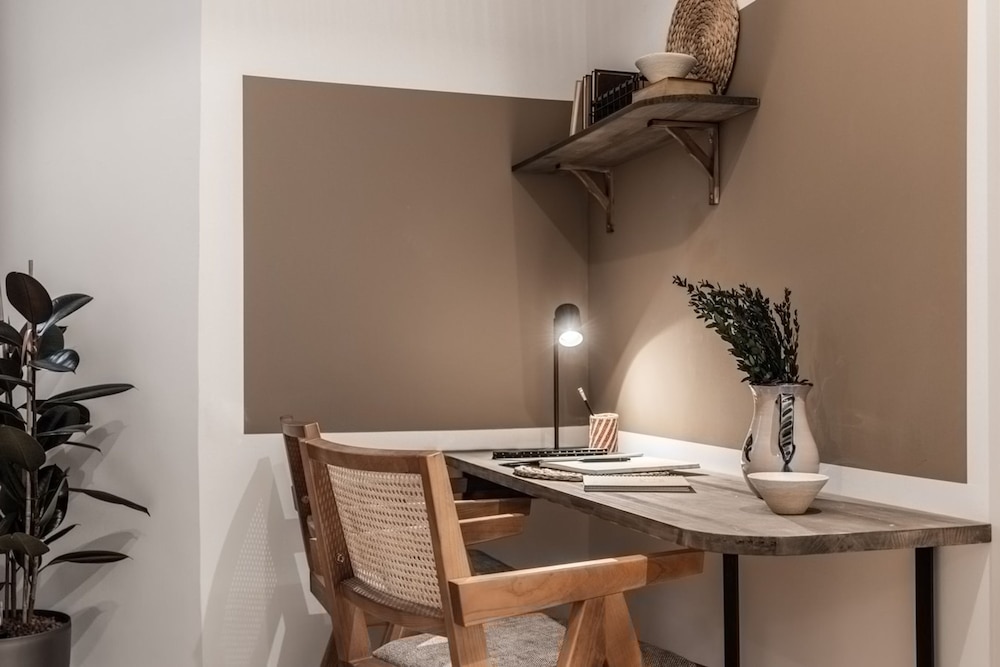 Iruela - 3 Bedrooms and Office in Trafalgar