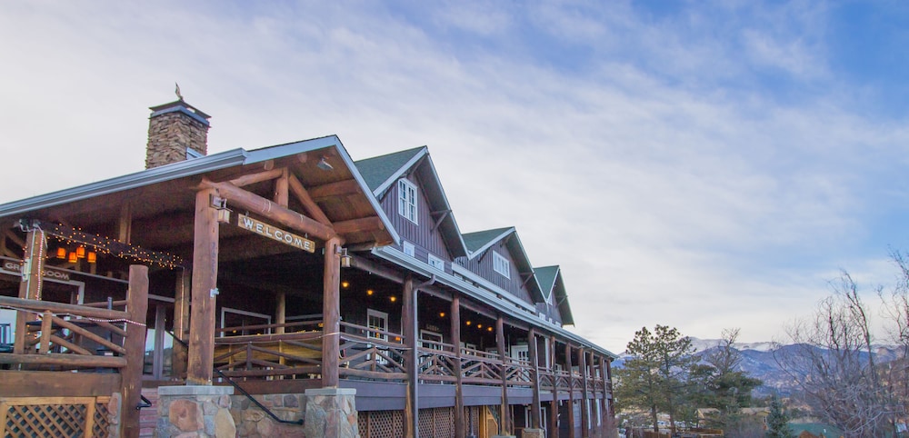Marys Lake Lodge Mountain Resort and Condos