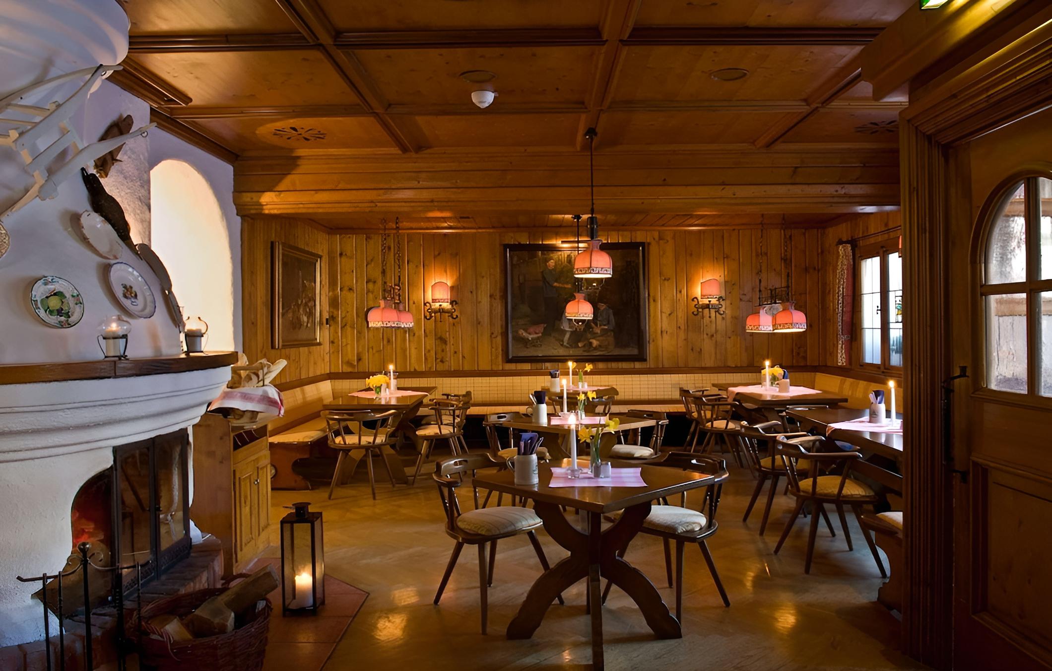 restaurant