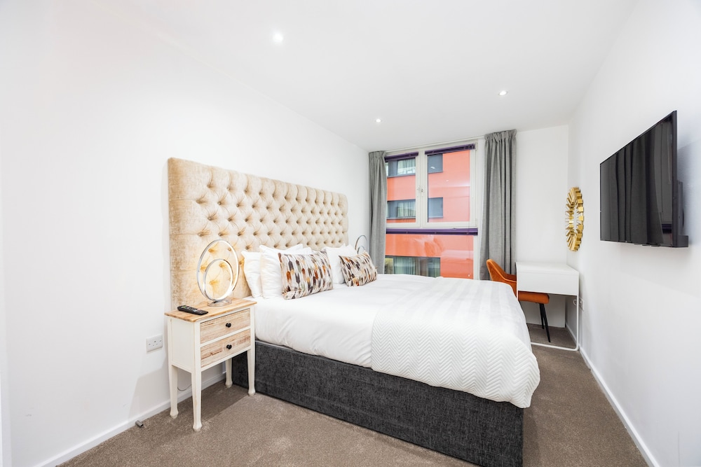 Crowne Views One Bed Apartment
