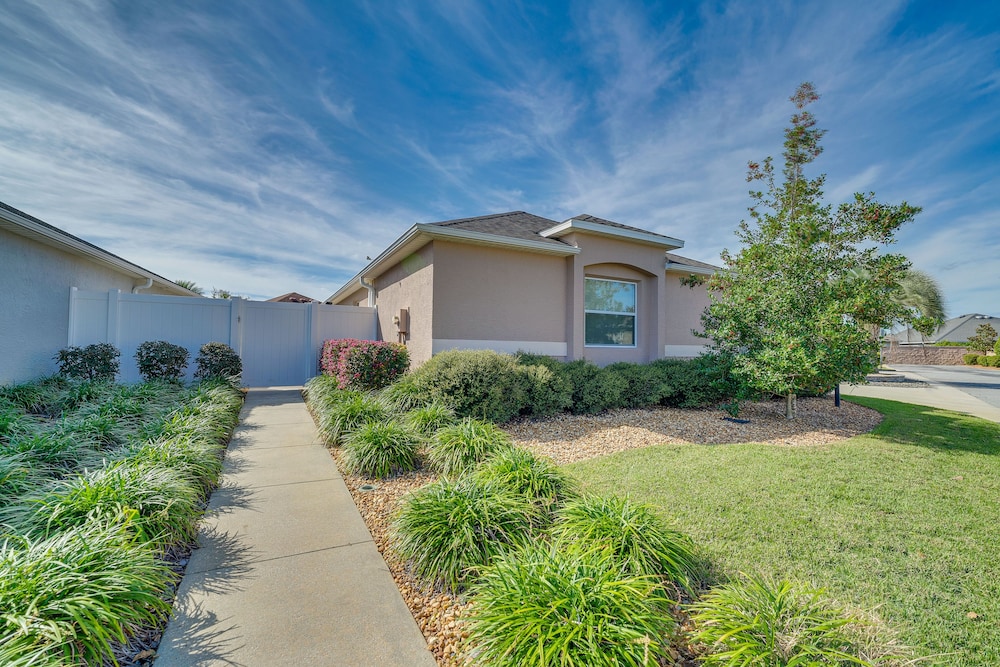 Screened Lanai & Grill: Home in The Villages view 4