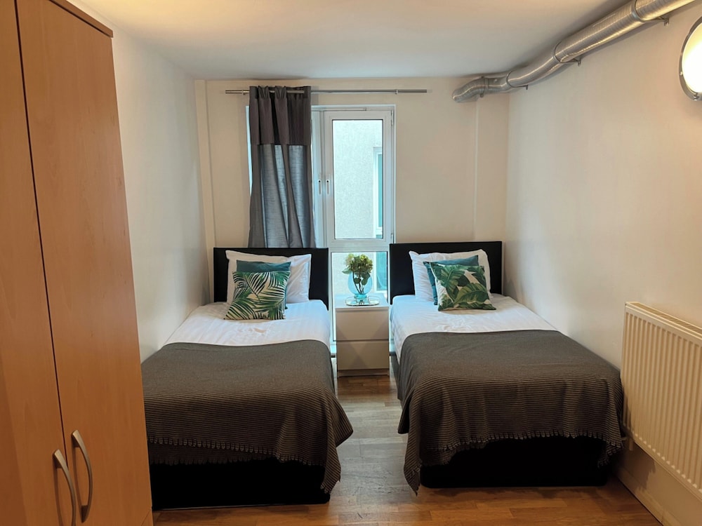 Premium 4Pax Apartment with Kitchen