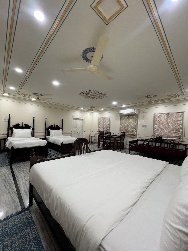 Raghunath Haveli - A Heritage Homestay