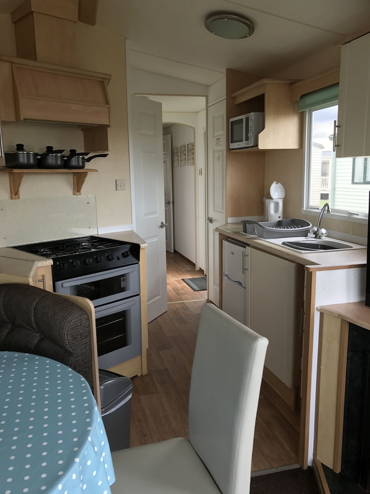 Rebecca Caravan Camber