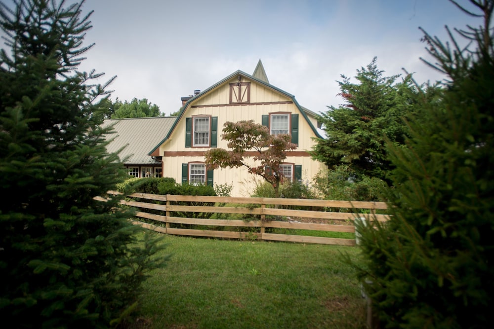 Antietam Overlook Farm - Property Image 1