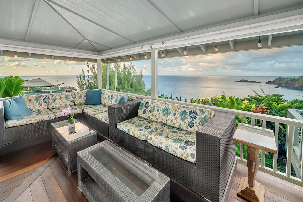 Secret Beach House in Kilauea