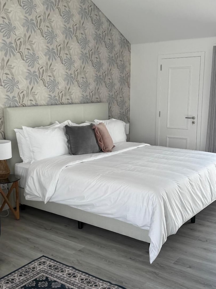Bella Casa Bed & Breakfast
