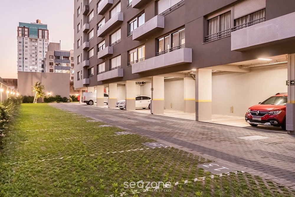 Studio in Building With Swimming Pool in Porto Alegre - JRE