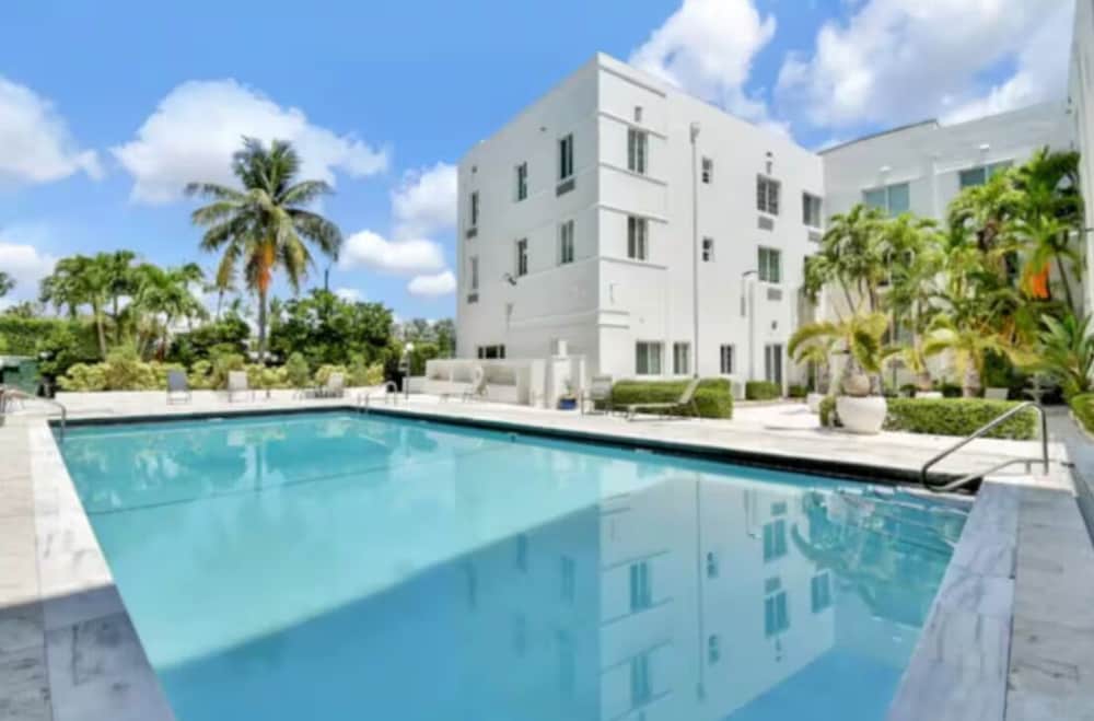 Cozy Miami Beach Haven