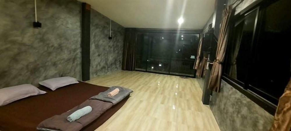 Lom Choi Home Stay Ayutthaya - Hostel