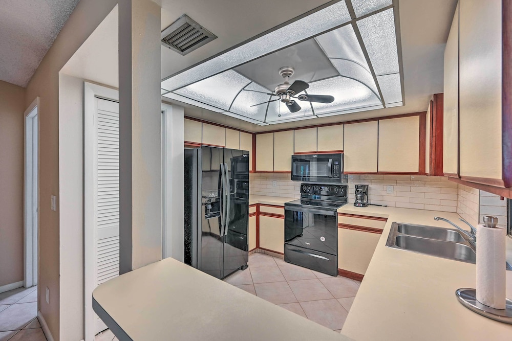 Pet-friendly Cape Coral Escape by Bike Trails - Property Image 19