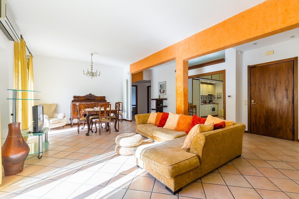 Vomero Family Apartment by Wonderful Italy