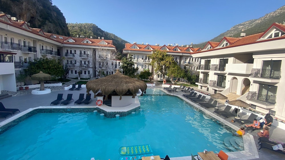 Akdeniz Beach Otel - Image 10