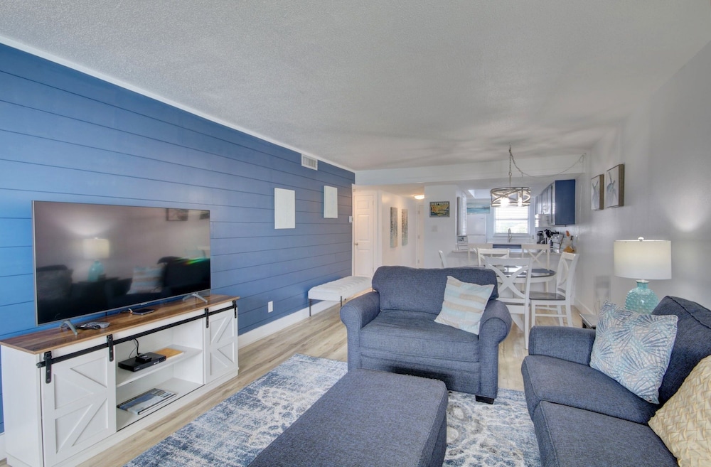 138 El Matador 2 Bedroom Condo