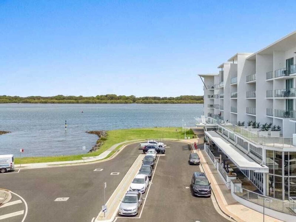 The Top Deck Retreat Ballina