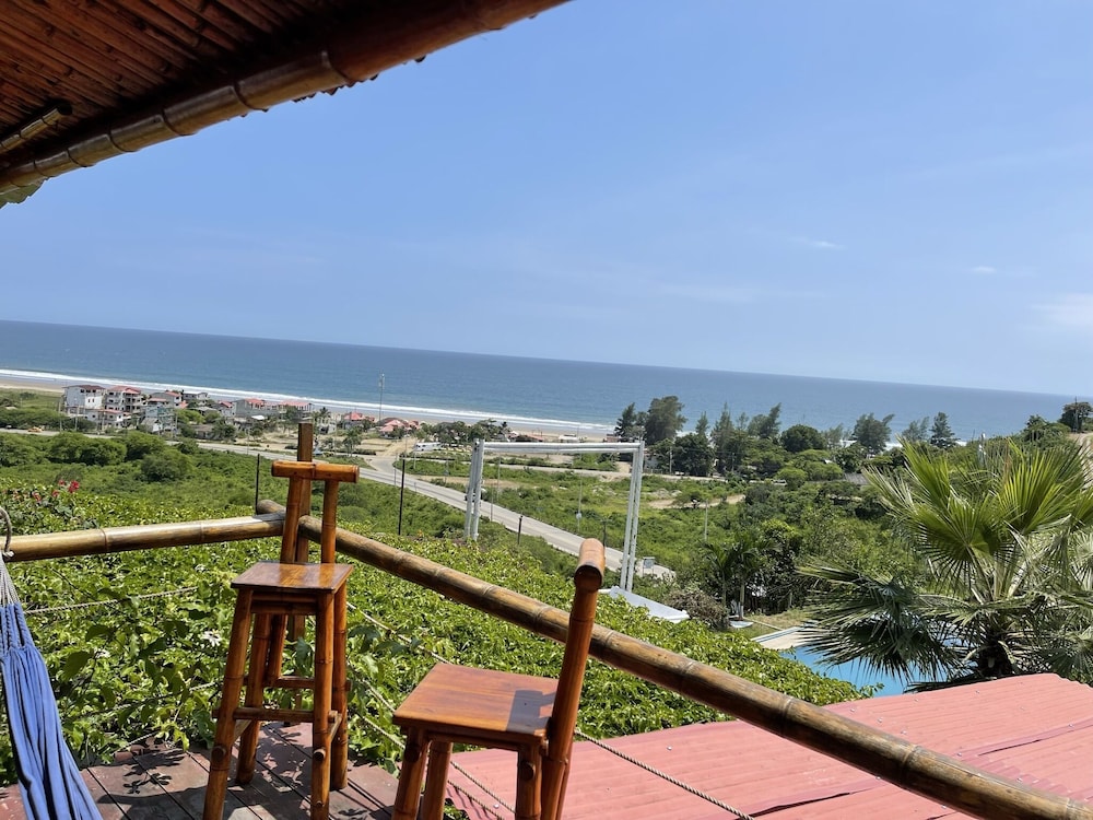 Punta Hills Montanita