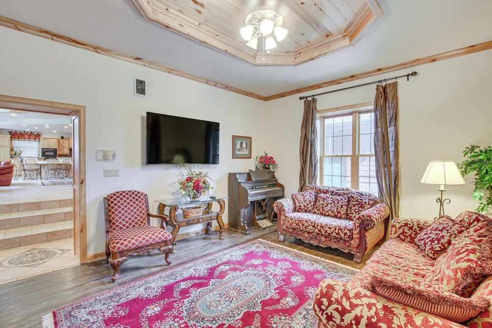 'sunshine Ranch' in Idaho: Outdoor Living & Views! view 2