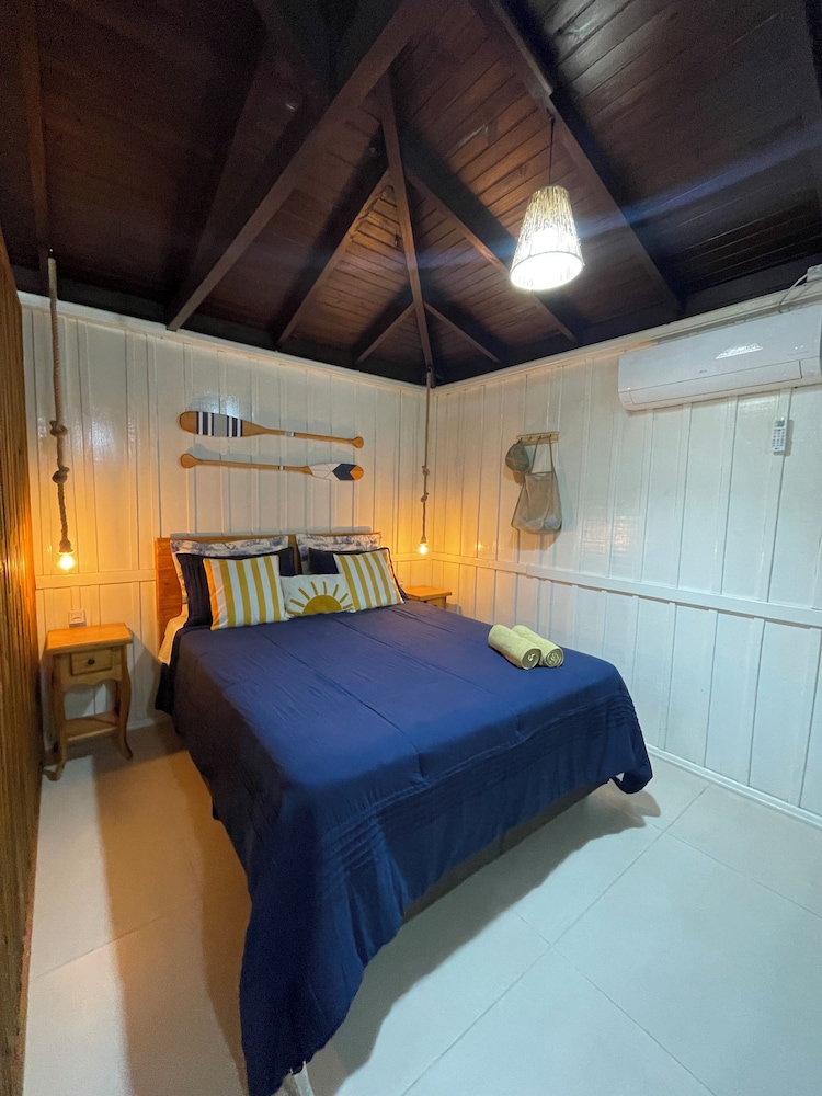 Shangri La Casas e Studios