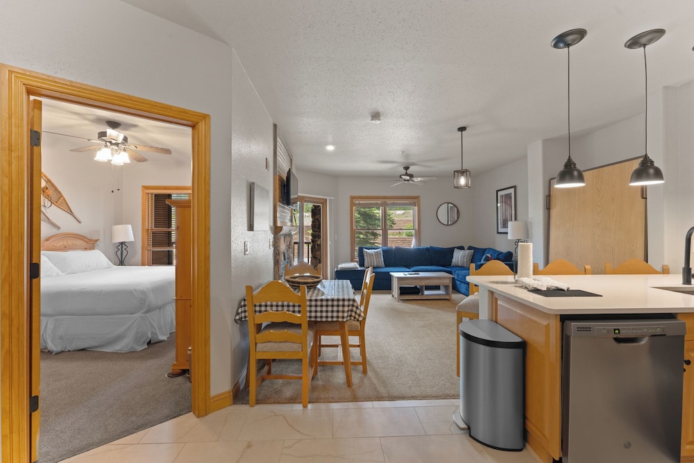 Hidden River Lodge #5942