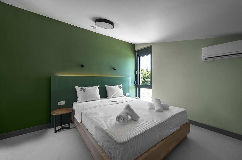 Theeta Pefko Villa - Metamorfosi Halkidiki
