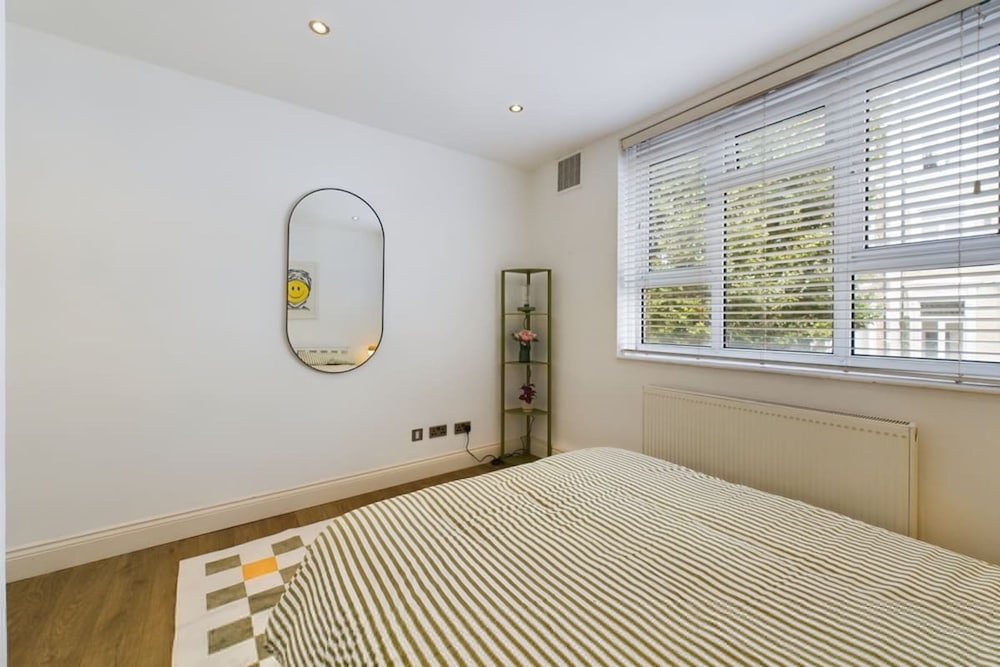 The Earl s Court Hideaway - Warm 3bdr House