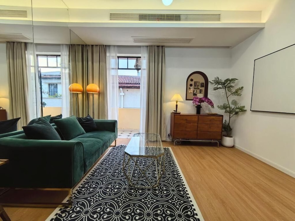 Shanghai Hills & Zinn Sunshine bnb