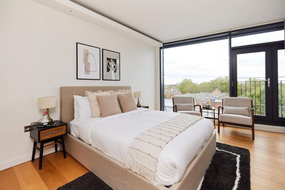 The Shoreditch Escape - Lovely 2bdr Flat With Balcony