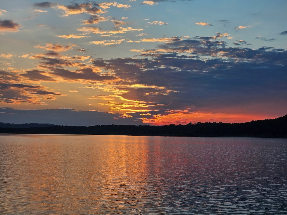Kellers Kove Cabin and RV Resort