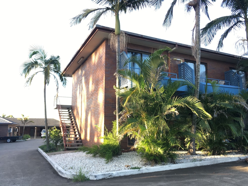 Centenary Motor Inn